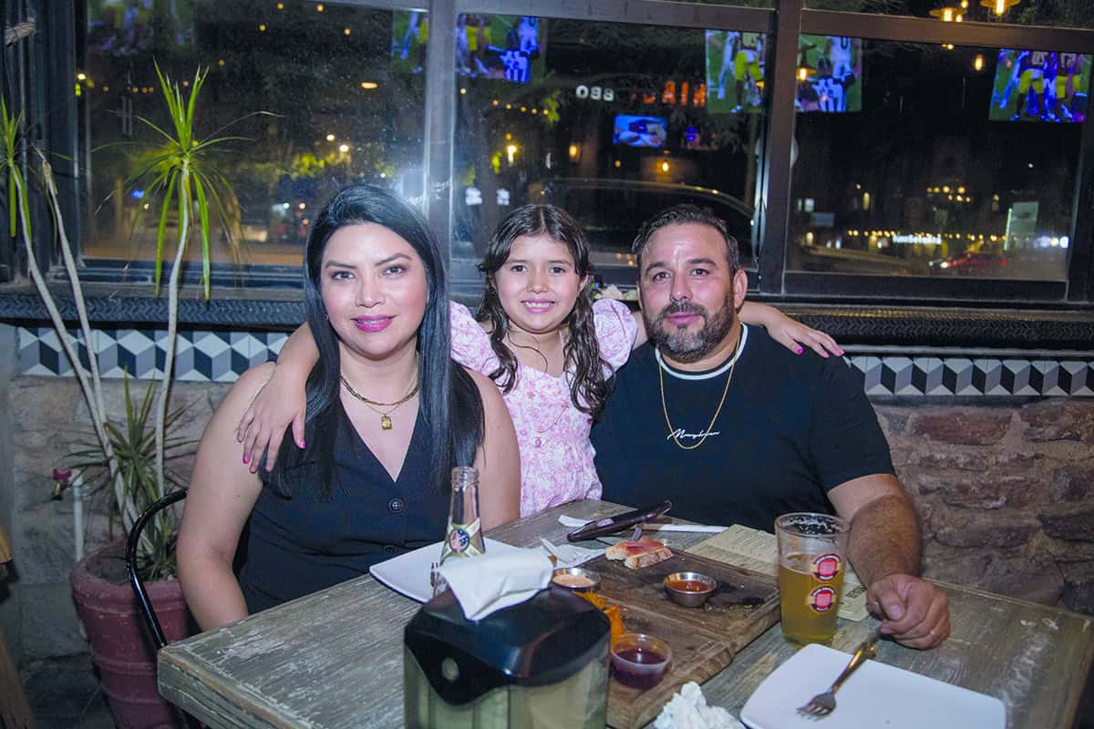 Disfrutan una reunión inolvidable en Mercado H69