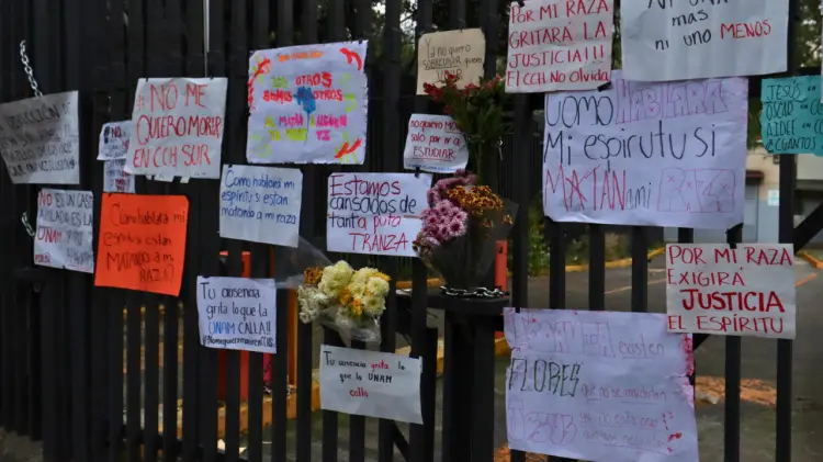 Familiares pidieron privacidad en el velorio realizado este martes. (Foto: Agencia Reforma/EXPRESO)