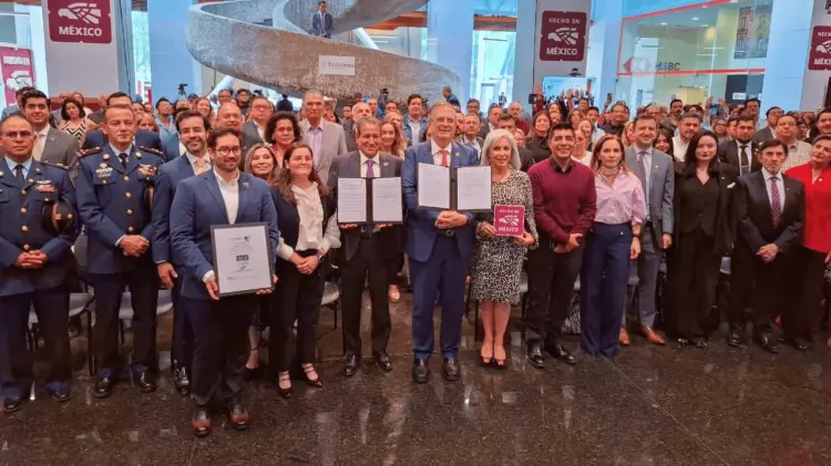 El titular de Economía señaló que se consultará a gobernadores y secretarios estatales. (Cortesía)