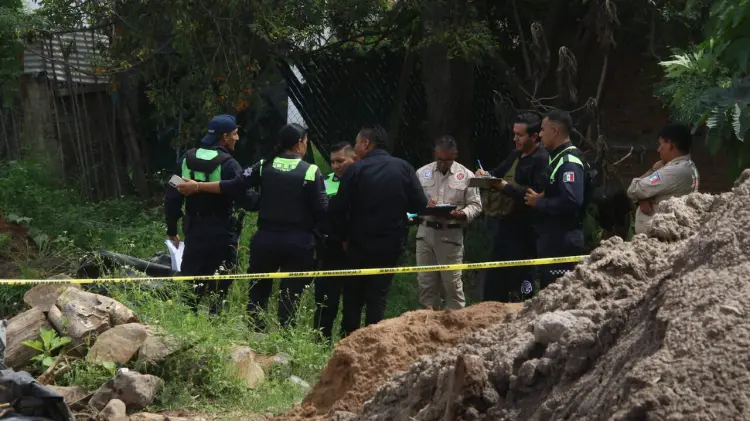 Bomberos y Protección Civil acudieron tras el reporte. (Foto: Agencia Reforma / EXPRESO)