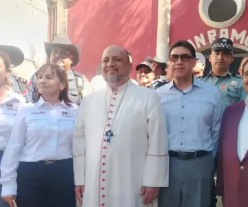 Histórico banderazo y bendición a la Peregrinación a Magdalena de Kino 2025