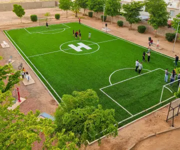 Antonio Astiazarán inaugura cancha para vecinos de Villa Merlot