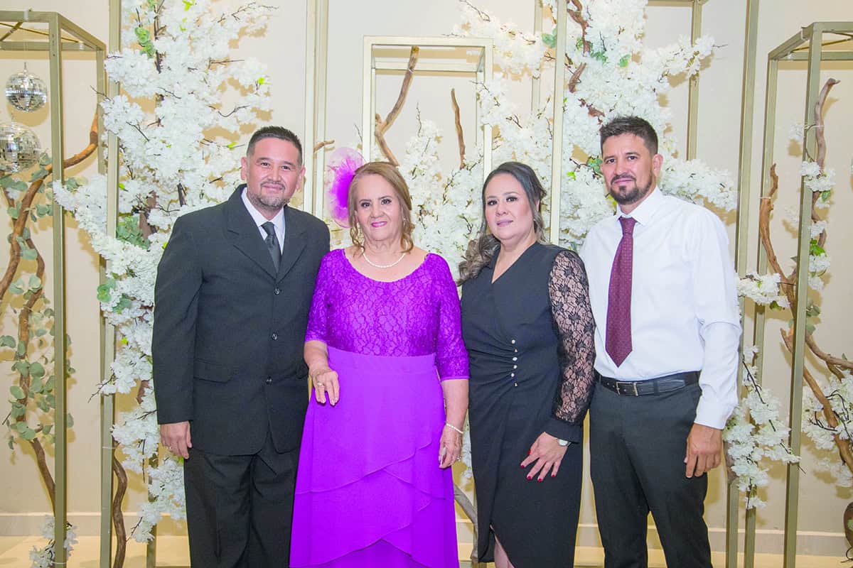 Irma Moreno celebra sus 70 primaveras