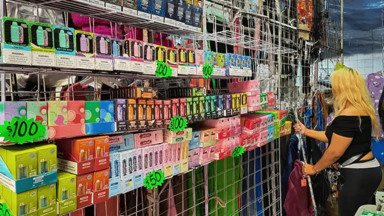 Ejecutivo propone prohibir totalmente los vapeadores con sanciones penales. (Foto: El Universal/EXP)