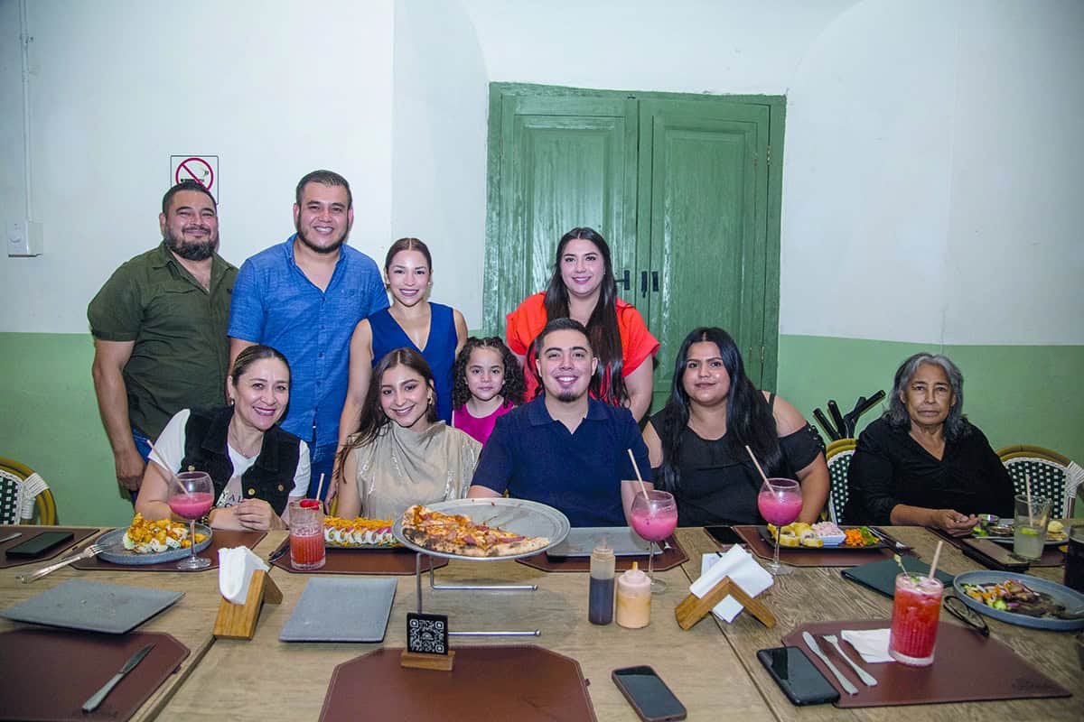 Llenan el lugar de cumpleañeros en Casona Obregón 55