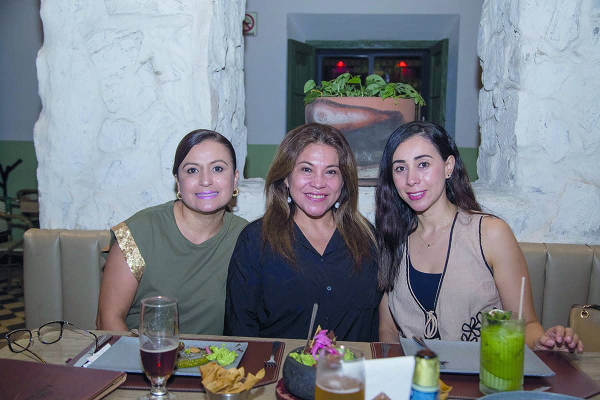 Llenan el lugar de cumpleañeros en Casona Obregón 55