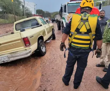 Lluvias causan deslaves, inundaciones y daños en Nogales
