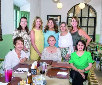 Celebra Sra. Isela su cumpleaños en Casona Obregón 55
