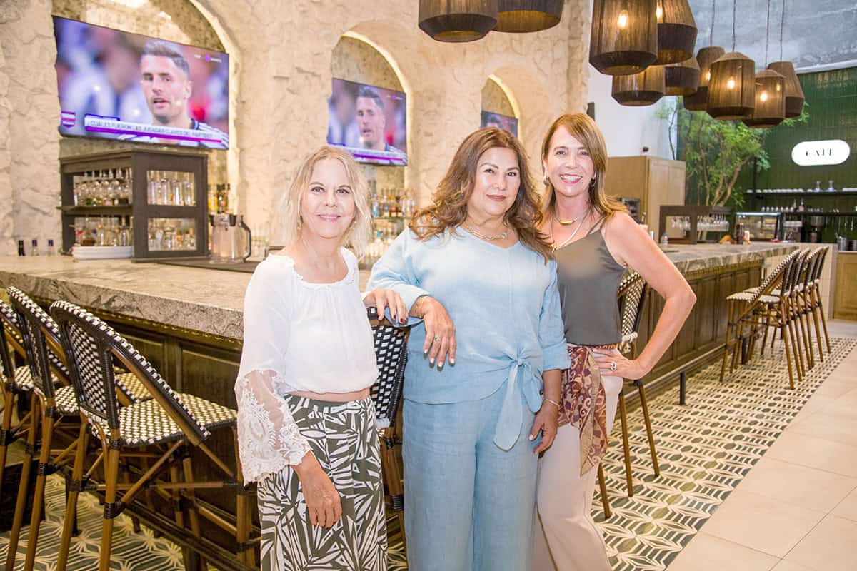 Celebra Sra. Isela su cumpleaños en Casona Obregón 55