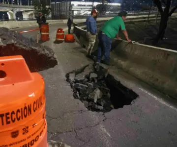 Puente de La Concordia vuelve a la polémica: se forma enorme socavón