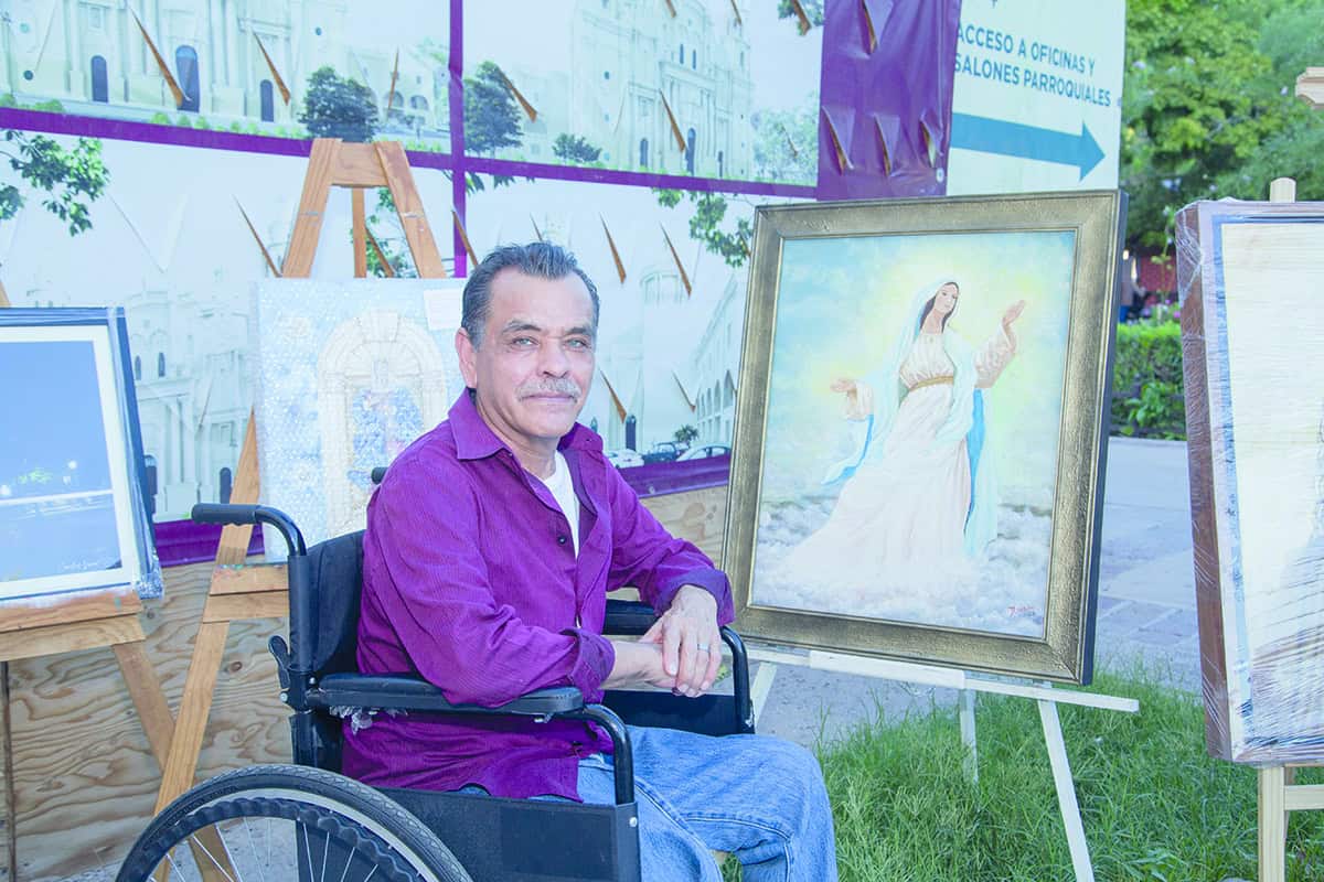 Recorren juntos la galería sagrada de Nuestra Señora de la Asunción