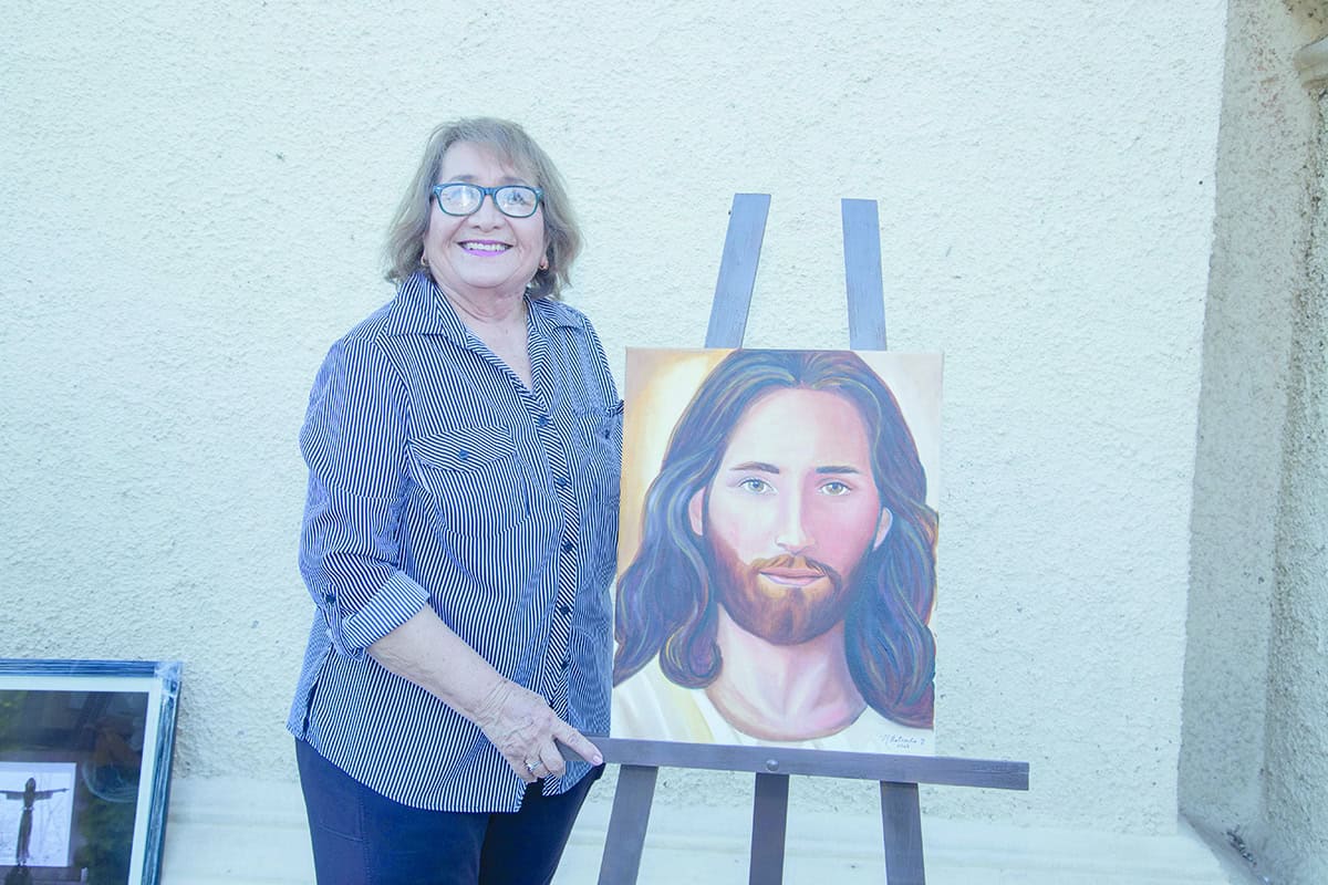 Recorren juntos la galería sagrada de Nuestra Señora de la Asunción