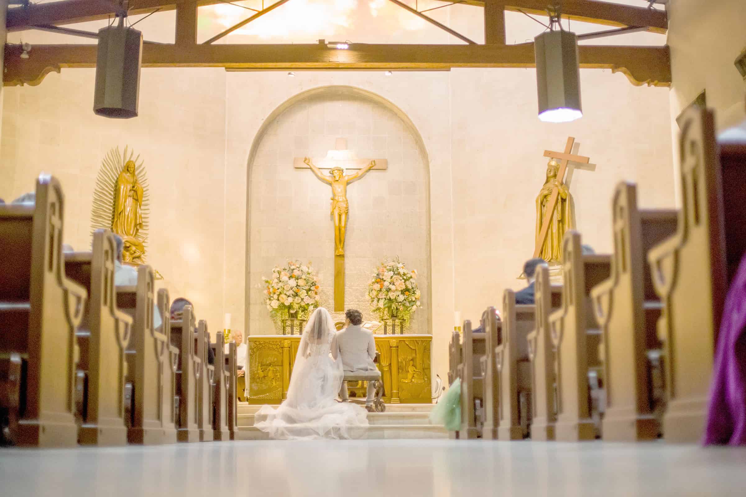 Ana Ballesteros y Francisco Luzanía, unen su amor ante la ley de Dios