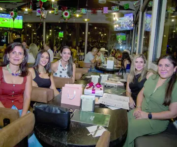 En Gastronora regalan sonrisas a la cámara