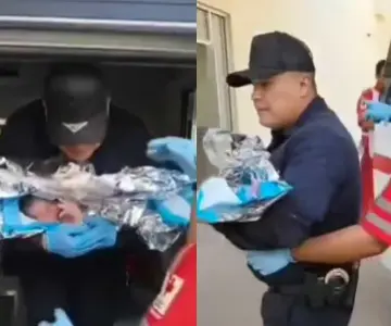 Bebé nace dentro de patrulla en Hermosillo; policías auxiliaron el parto