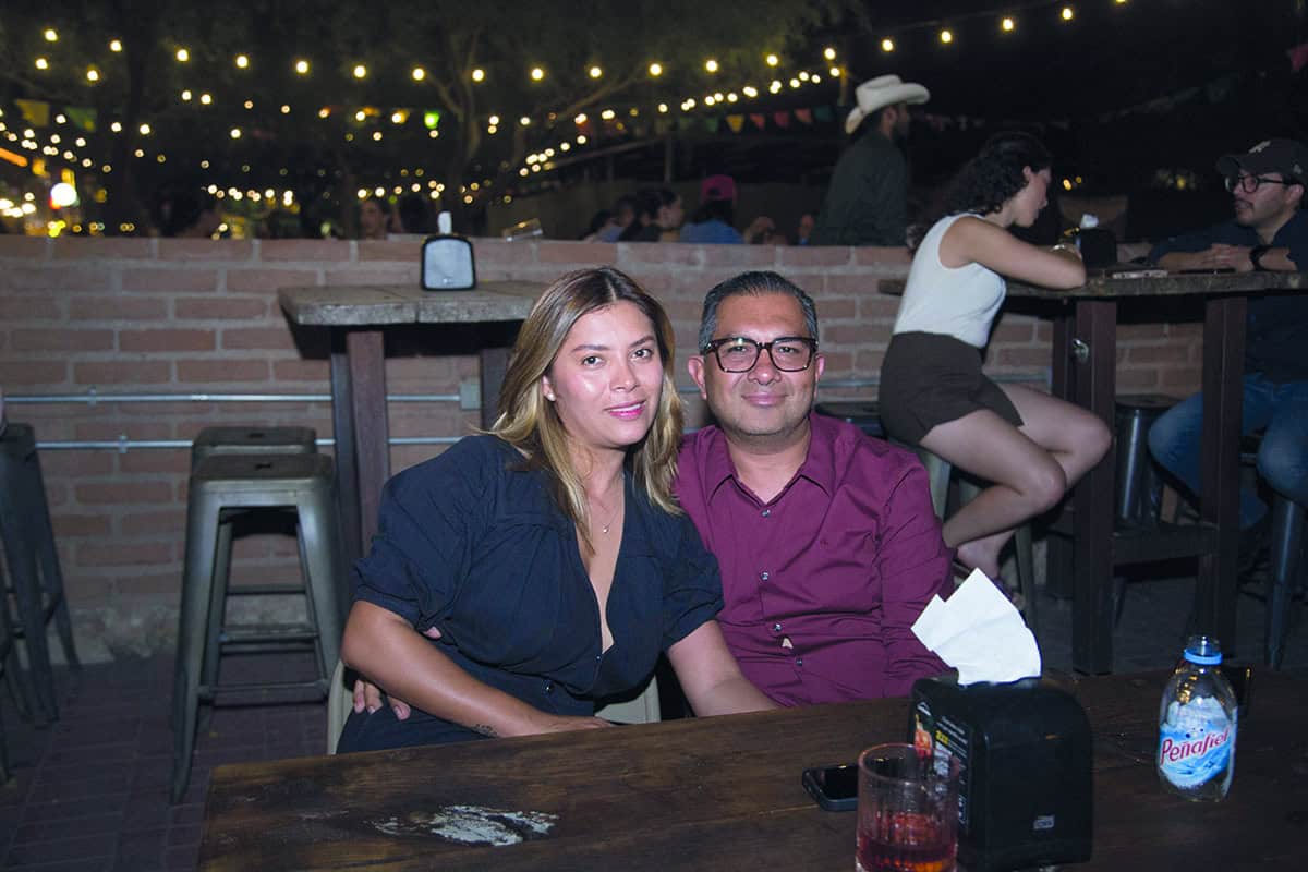 En Parque la Ruina juegan y conviven bajo las estrellas