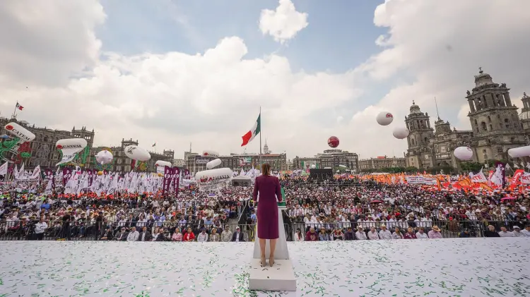 Presidenta encabeza ceremonia en Zócalo de CDMX. (Foto: Especial / EXPRESO)