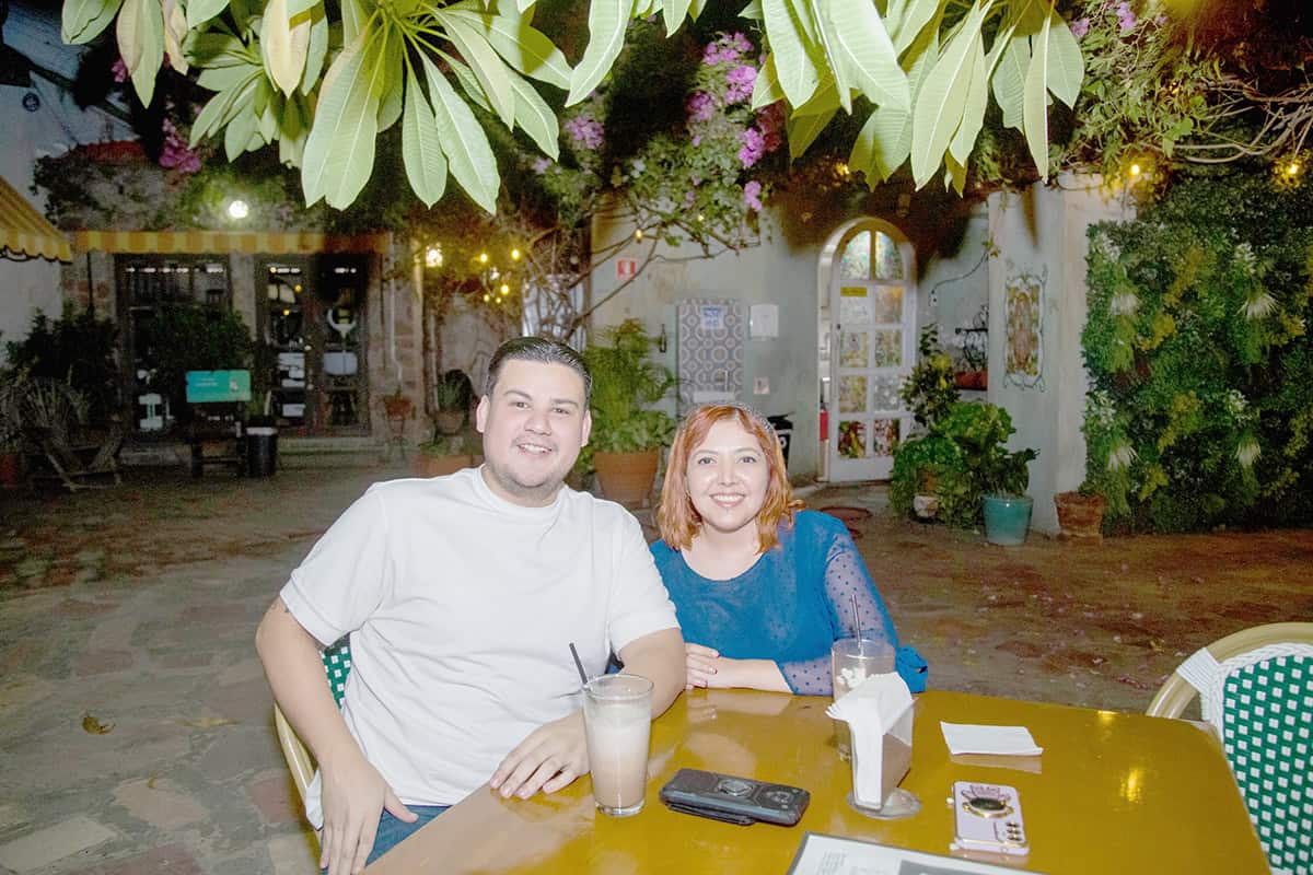 En Mona Café disfrutan de un encuentro en perfecta sintonía