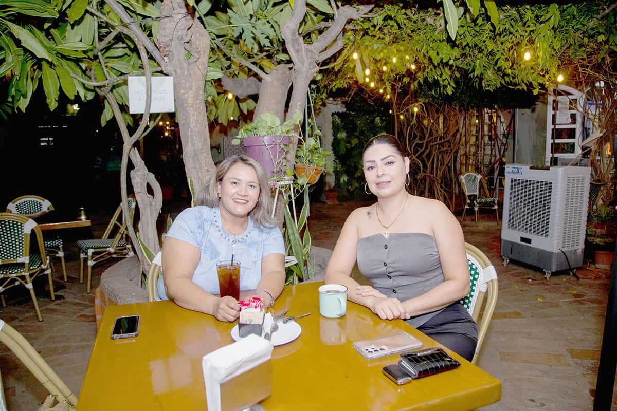 En Mona Café disfrutan de un encuentro en perfecta sintonía