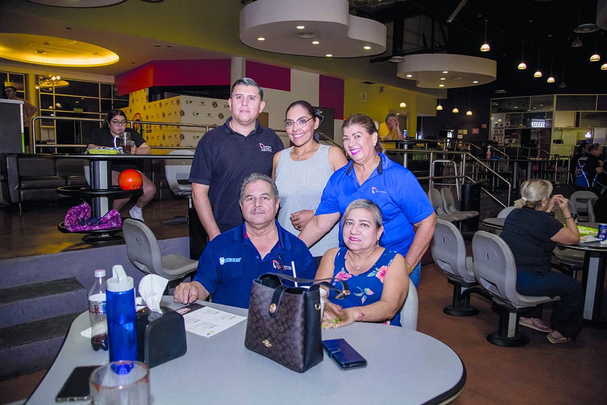 Juegan y conviven con energía en Bol 300