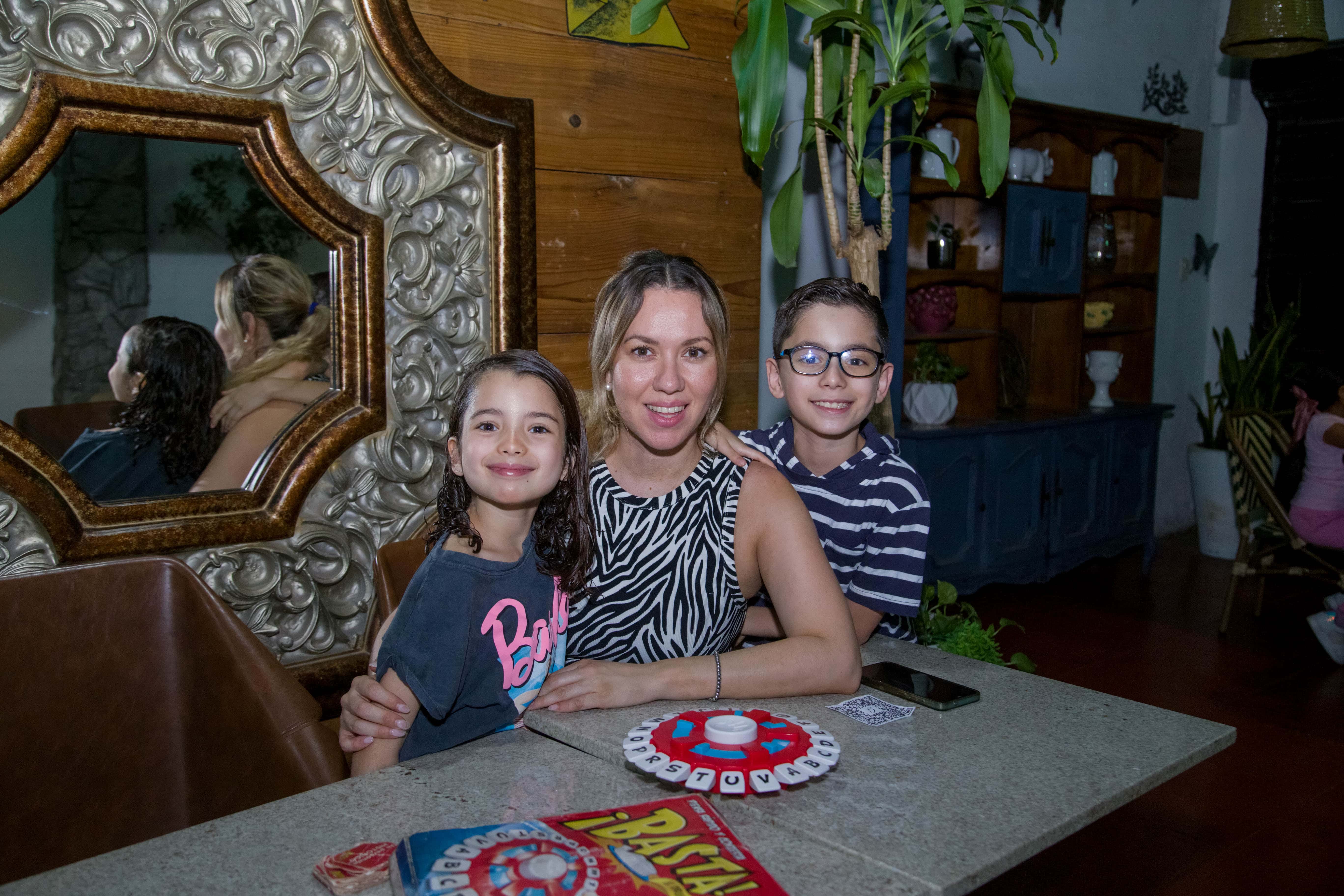Relajan la tarde con buena compañía en Casa Garmendia Café y Churrería