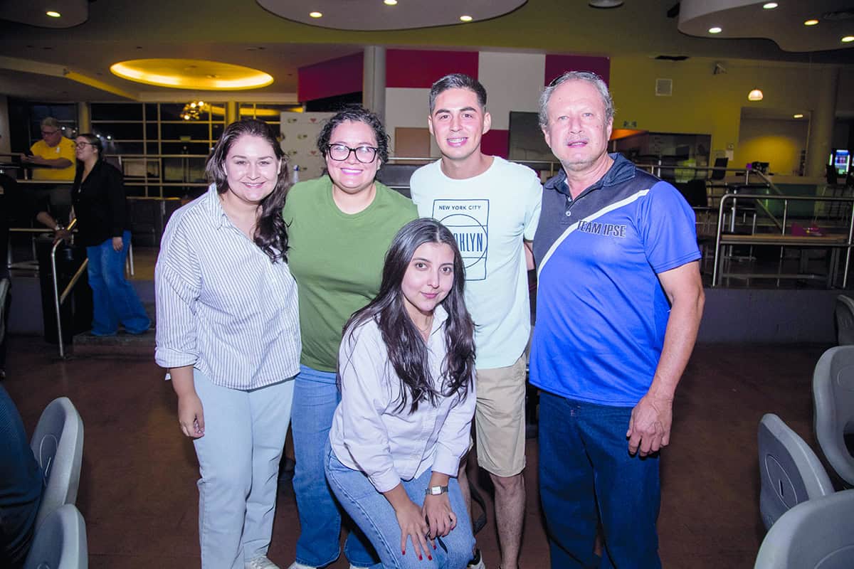 Juegan y conviven con energía en Bol 300