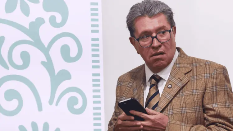Ricardo Monreal descartó que la llamada Ley Antistickers sea una posibilidad real. (Foto: Cortesía)