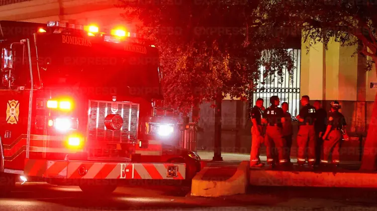 Bomberos, Cruz Roja y Policía Municipal atendieron el llamado de emergencia. (Cristian Ruiz/EXPRESO)