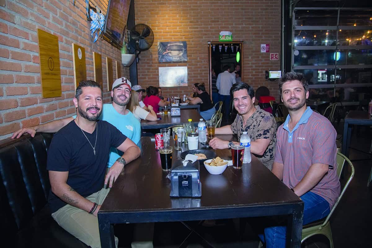 En Buqui Bichi Brewing conquistan la velada entre tragos y amigos