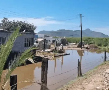 Empalme mantiene alerta por aumento de marea de hasta 1.7 metros