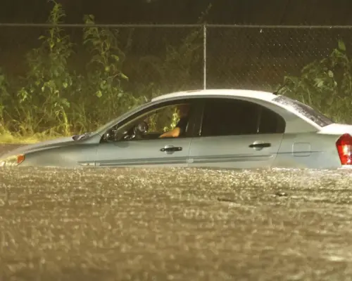 Tormenta tropical provoca lluvias torrenciales en Sonora