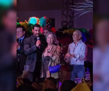 David Zepeda se reencuentra con sus padres en Perfume de Gardenia