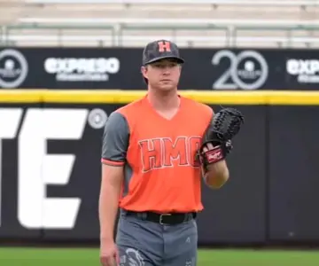 Anuncia Naranjeros de Hermosillo a Erich Uelmen como nuevo pitcher