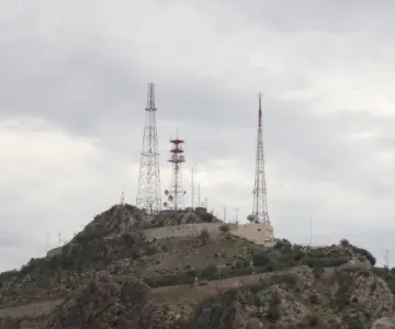 Seguirán las lluvias este domingo por "Raymond" y frente frío 6