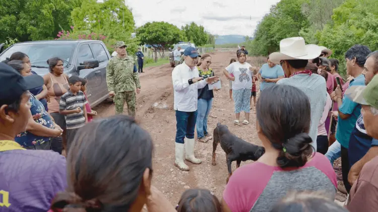 Durazo Montaño encabezó recorridos por zonas afectadas. (Especial/EXPRESO)