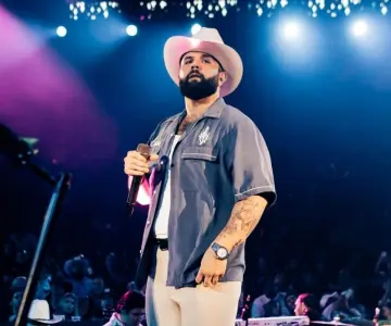 El cantante sonorense Carin León prepara un festival en su tierra