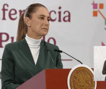 Sheinbaum defiende alza al IEPS a bebidas azucaradas