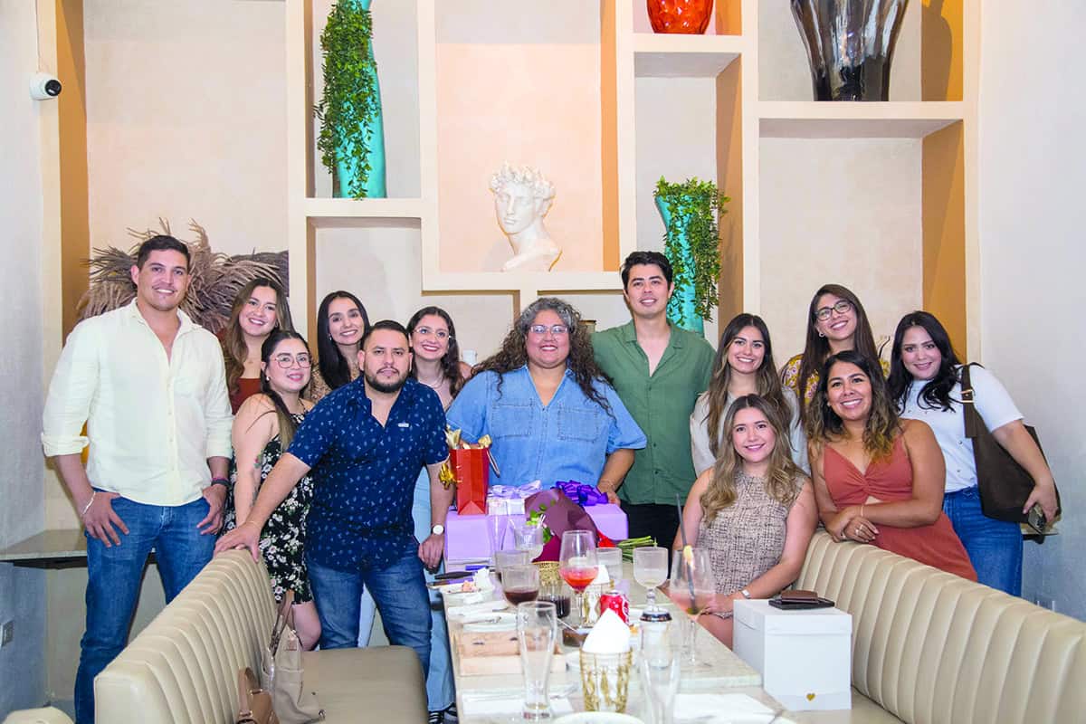 En Marqueza Kitchen & Drinks hubo celebraciones en un día alegre