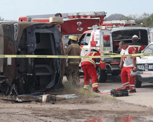 Identifican a 6 de las víctimas del accidente en carretera Guaymas-Hermosillo