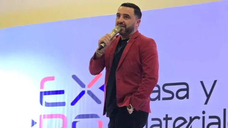 El comediante Mike Salazar fue el encargado de Expo Casa y Materiales. (Foto: Juan Olivas/EXPRESO)