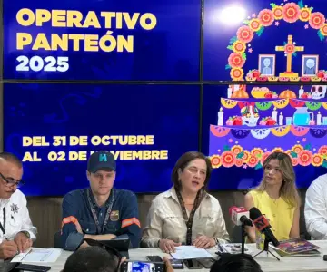 Preparan panteones para recibir a miles de familias en Día de Muertos