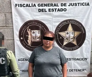 Cae mujer con 19 dosis de droga durante cateo en Centro de Hermosillo