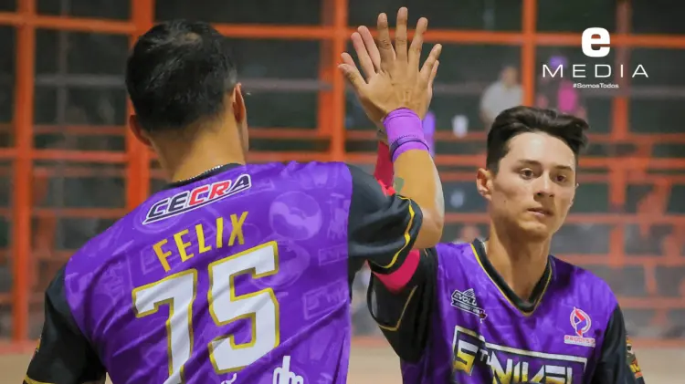 La Liga del Sol entró a la fase eliminatoria con dos duelos en el Cárcamo. (Foto: Cristian Ruiz)