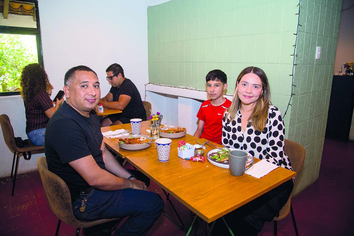 Un dinámico desayuno en Onza Restaurante