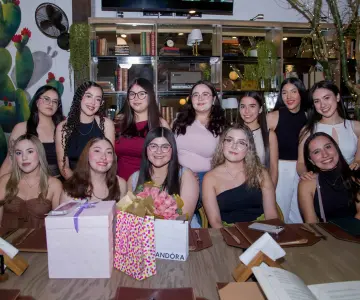 Cena especial para los asistentes que tanto aprecian en Casona Obregón 55