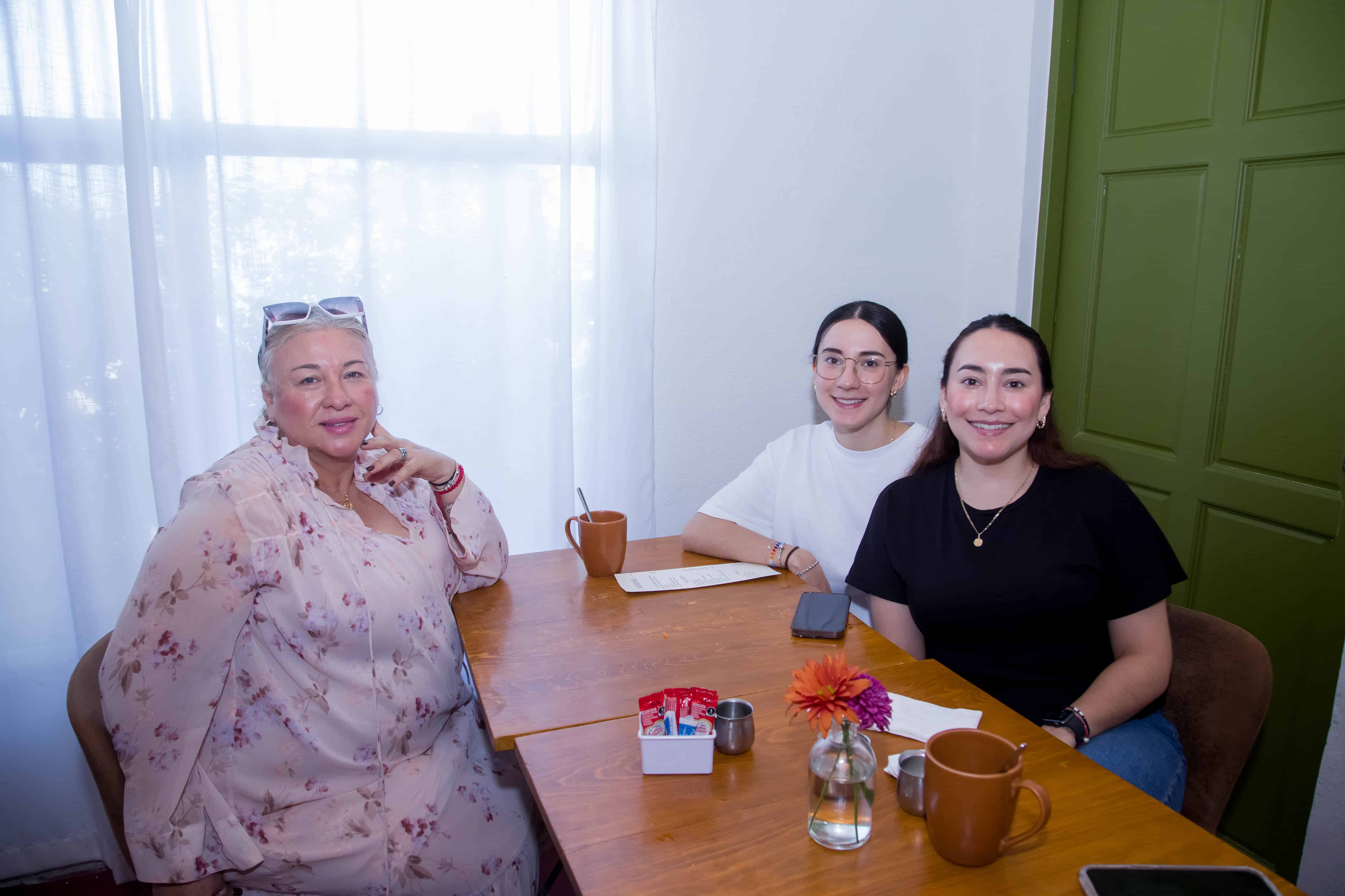 Un desayuno de espantos y mucha diversión en Onza Restaurante