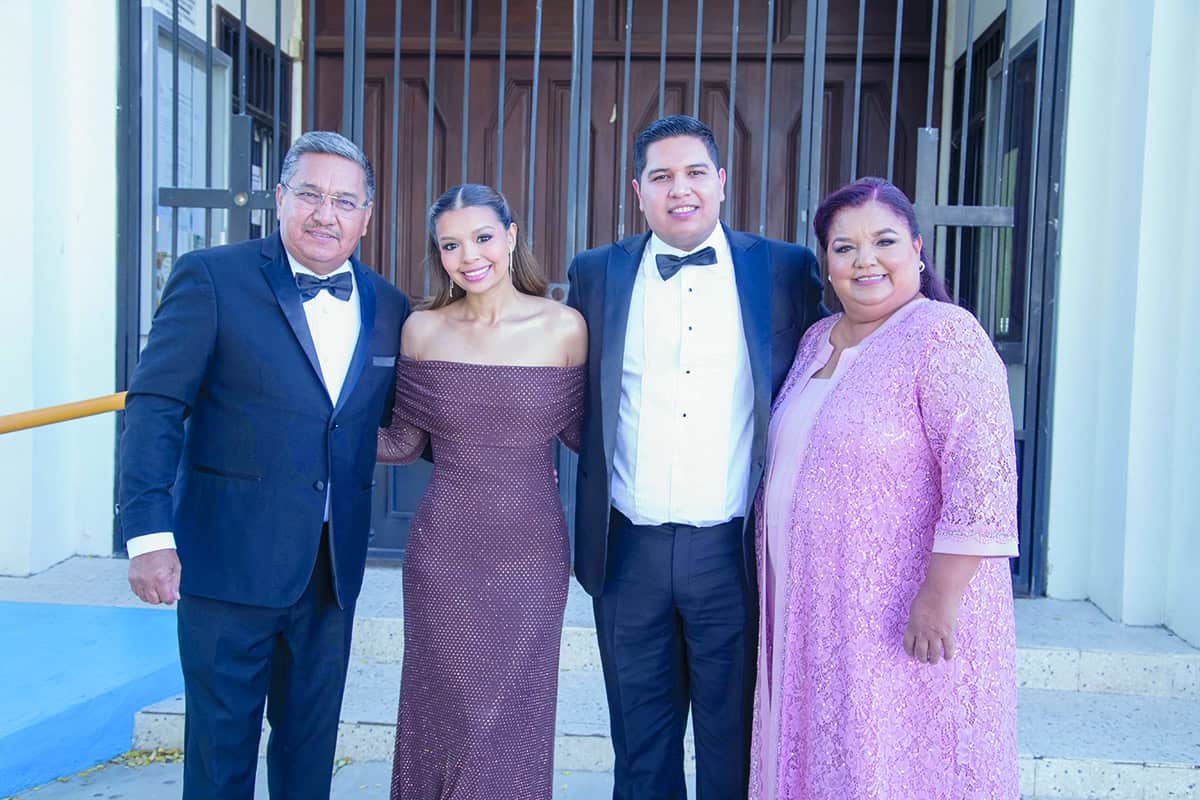 Ailyn y José sellan su amor y unen sus almas ante la ley divina