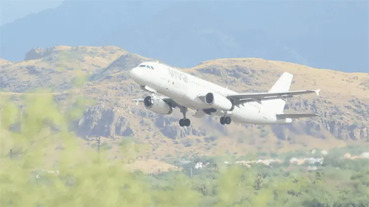 Suspensión de vuelos del AIFA amenaza industrias clave. (Foto: Especial/EXPRESO)