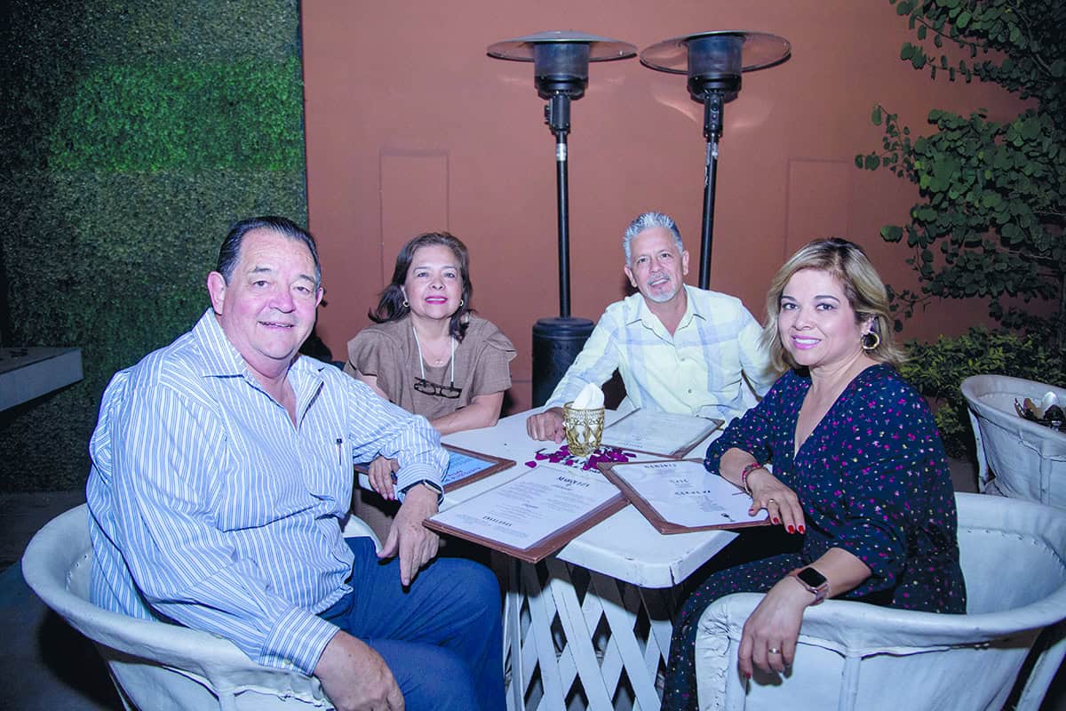 Un precopeo con disfraces embrujados en Marqueza Kitchen & Drinks