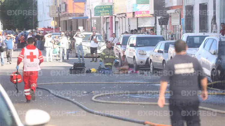 Incendio en tienda Waldos deja decenas de víctimas mortales (Foto: Jesús Ballesteros / EXPRESO)